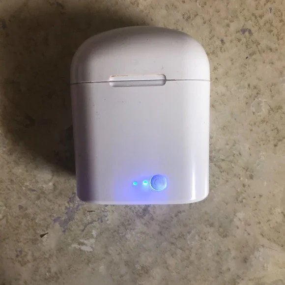 i7 Travelocity Bluetooth Twin White Earbuds - Picture 2 of 5